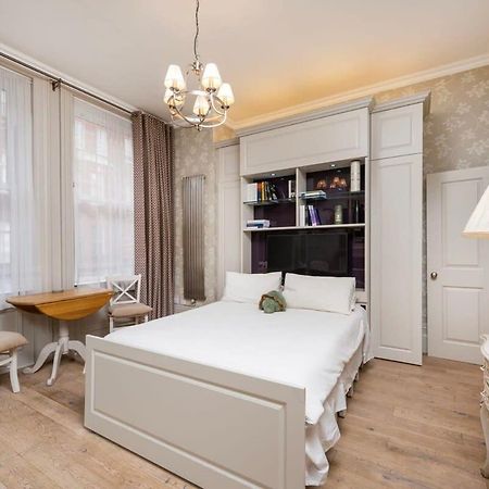 Charming Chelsea Studio Your Cozy Urban Retreat Лондон Экстерьер фото